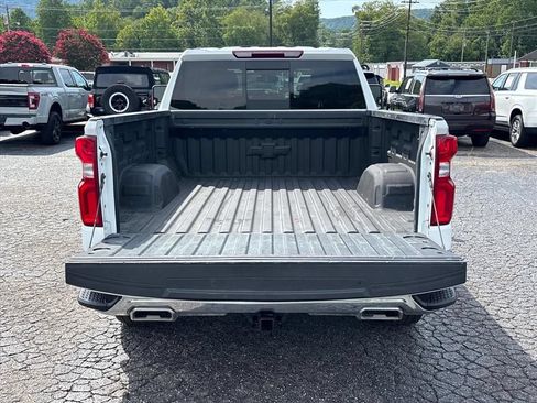 Used 2024 Chevrolet Silverado 1500 LTZ w/ LTZ Premium Package AWD/4WD image 7