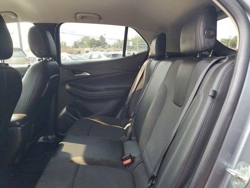 Used 2021 Buick Encore GX Preferred w/ Cold Weather Comfort Package FWD image 8