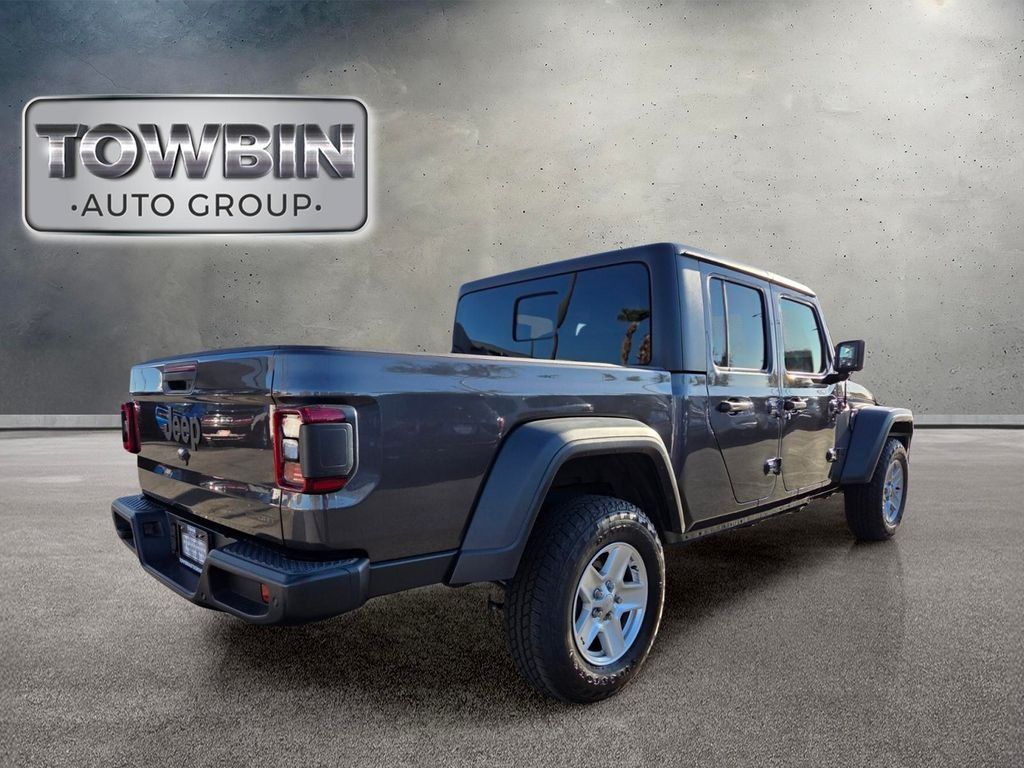 Used 2020 Jeep Gladiator Sport w/ Quick Order Package 24S AWD/4WD image 4