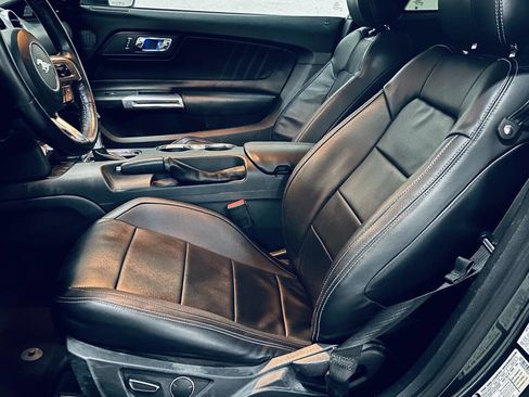 Used 2015 Ford Mustang Premium RWD image 17