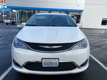 Used 2019 Chrysler Pacifica Touring-L