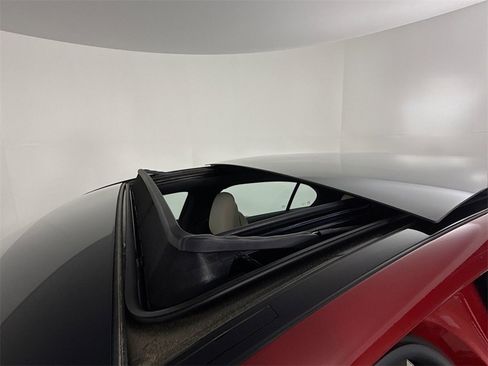 Used 2025 Mercedes-Benz C 300 4MATIC Sedan image 23