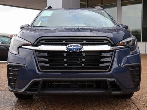 Used 2024 Subaru Ascent Premium w/ Convenience Package image 8