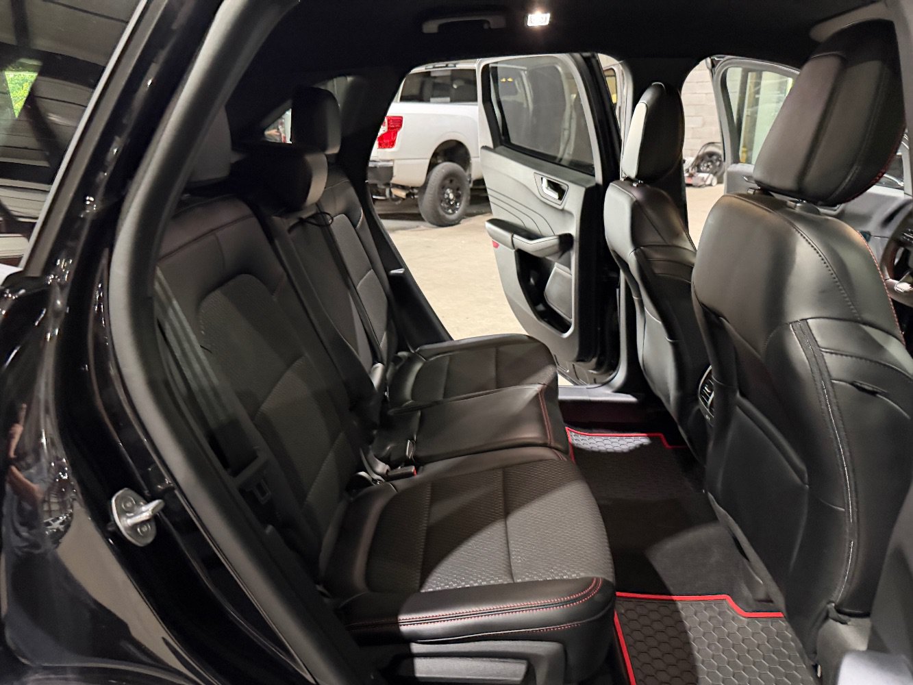 Used 2023 Ford Escape ST-Line w/ Tech Pack #1 FWD image 22