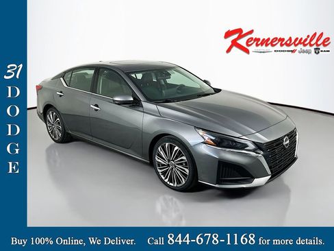 Used 2023 Nissan Altima 2.5 SL FWD image 1