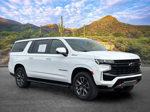 Used 2022 Chevrolet Suburban Z71 w/ Z71 Off-Road Package AWD/4WD image 2