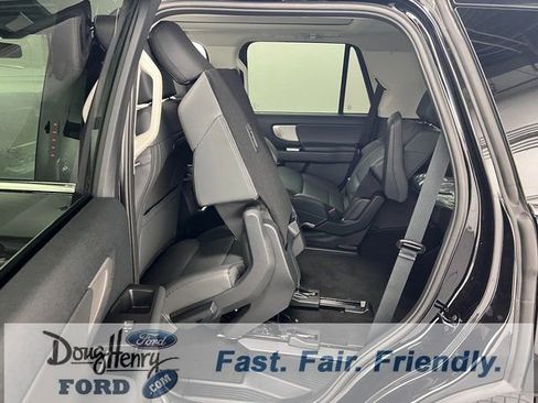 New 2025 Ford Expedition Active image 32