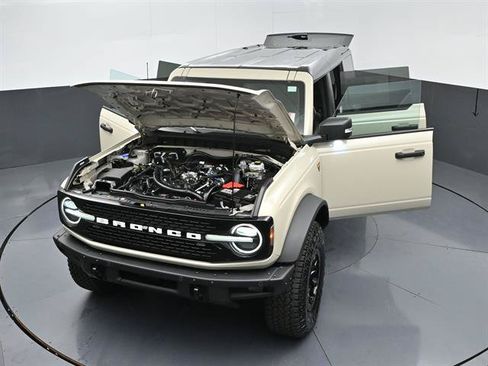 Used 2025 Ford Bronco Badlands AWD/4WD image 44