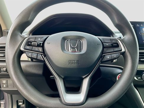 Used 2021 Honda Accord Hybrid image 11