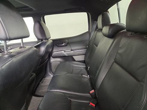 Used 2021 Toyota Tacoma TRD Off-Road w/ TRD Premium Off Road Package image 16