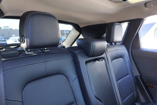 Used 2020 Ford Escape SE Sport AWD/4WD image 18