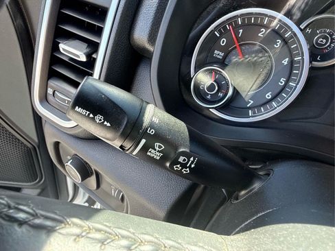 Used 2024 RAM 1500 Big Horn AWD/4WD image 28