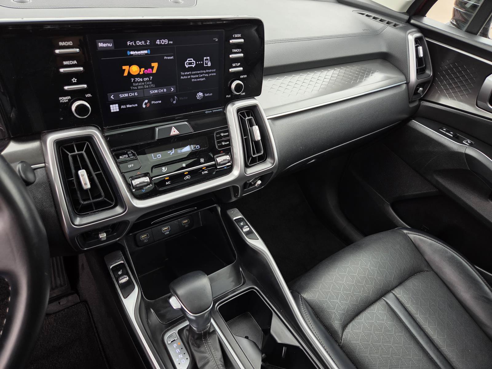 Used 2021 Kia Sorento S w/ Panoramic Sunroof Package FWD image 23