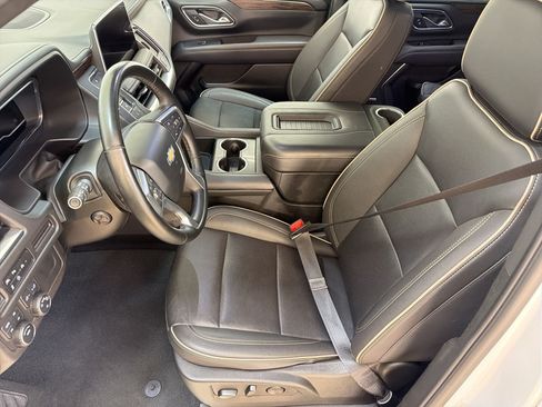 Used 2024 Chevrolet Tahoe Premier AWD/4WD image 5