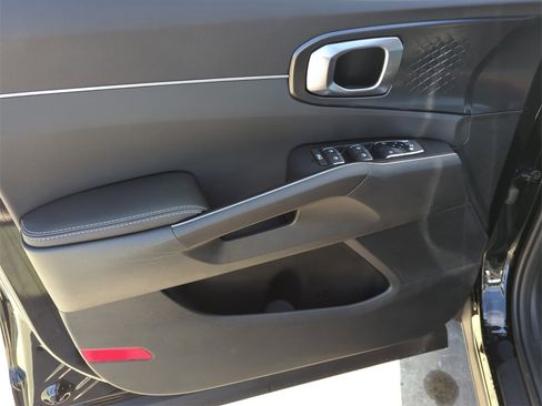 New 2026 Kia Sorento S image 19