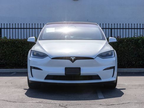 Used 2023 Tesla Model X Plaid AWD/4WD image 2