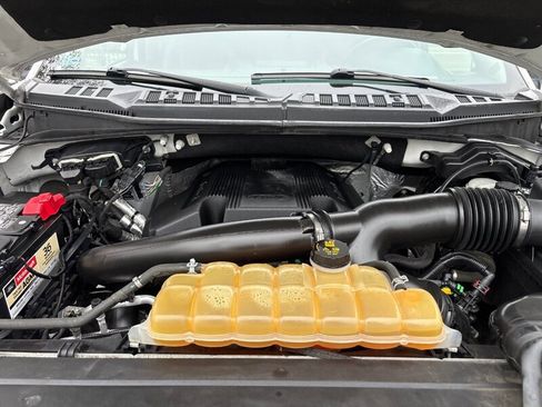 Used 2018 Ford F150 Lariat w/ Equipment Group 502A Luxury image 34