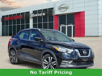 Used 2018 Nissan Kicks SV video 1
