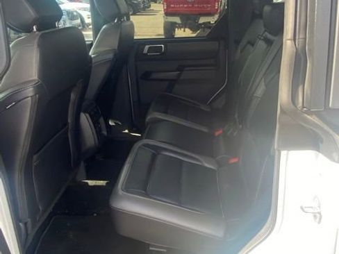 Used 2025 Ford Bronco Outer Banks AWD/4WD image 6
