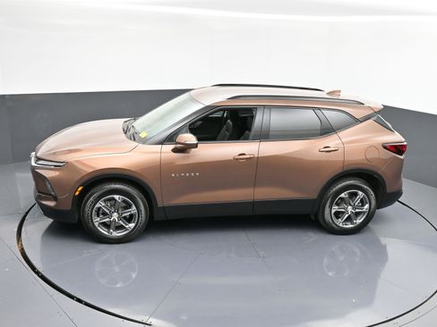 Used 2023 Chevrolet Blazer LT w/ Sound & Technology Package image 34