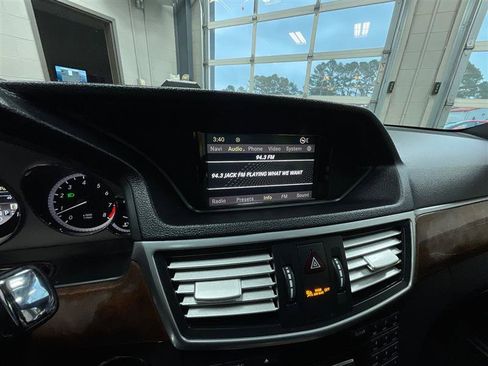 Used 2012 Mercedes-Benz E 350 Sedan image 18