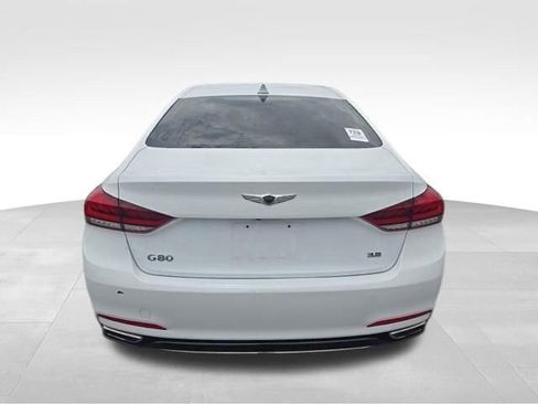 Used 2018 Genesis G80 3.8 RWD image 4