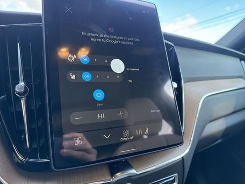 New 2026 Volvo XC60 B5 Plus w/ Protection Package Premier image 23