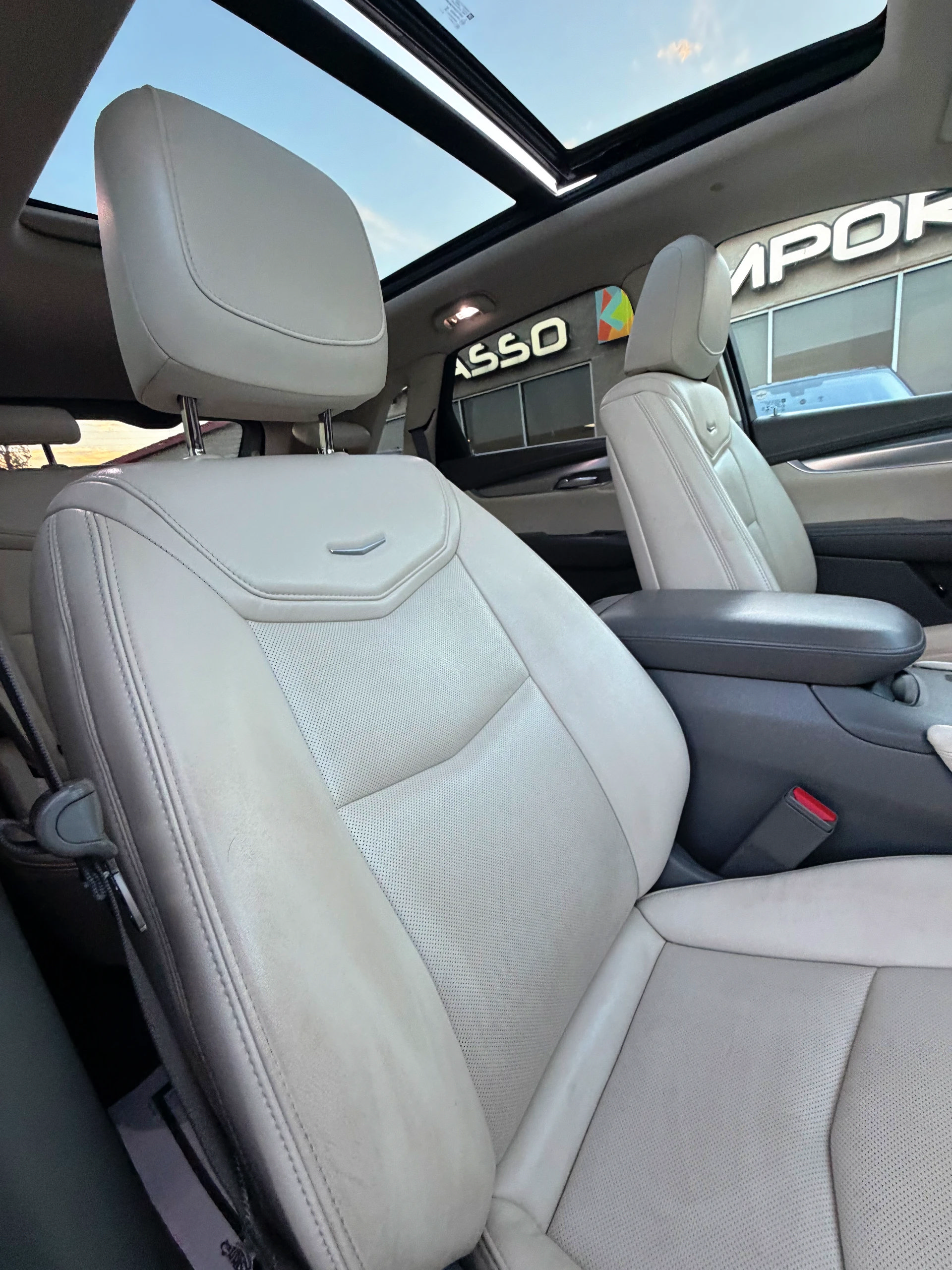Used 2019 Cadillac XT5 Luxury AWD/4WD image 14