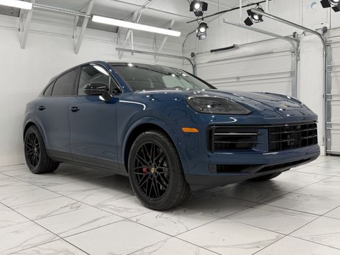 New 2026 Porsche Cayenne S image 10