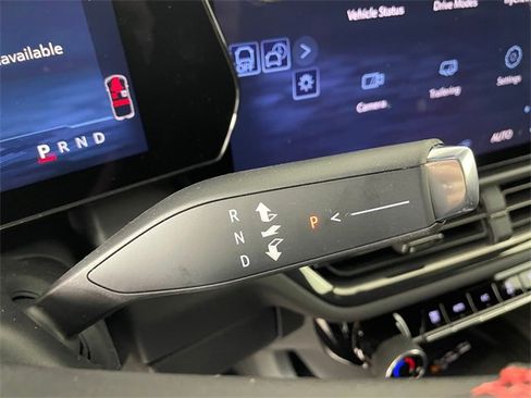 New 2026 Chevrolet Equinox EV RS image 9