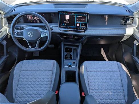 Used 2026 Volkswagen Tiguan S FWD image 17