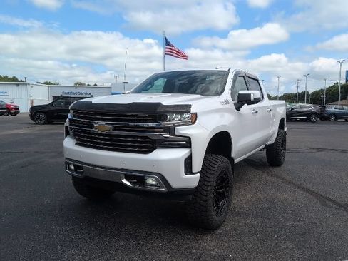 Used 2021 Chevrolet Silverado 1500 High Country w/ Z71 Off-Road Package AWD/4WD image 1