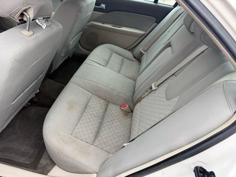 Used 2012 Ford Fusion SE image 9