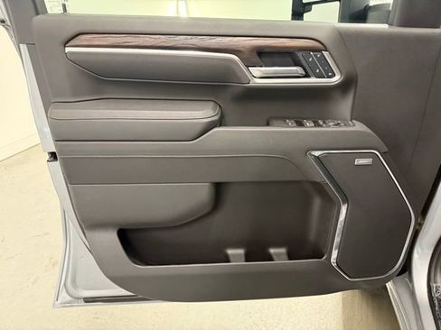 New 2025 GMC Sierra 2500 SLT image 14