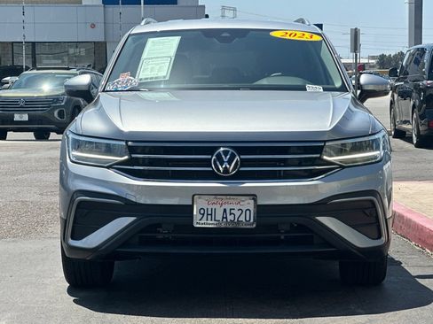 Used 2023 Volkswagen Tiguan SE FWD image 9