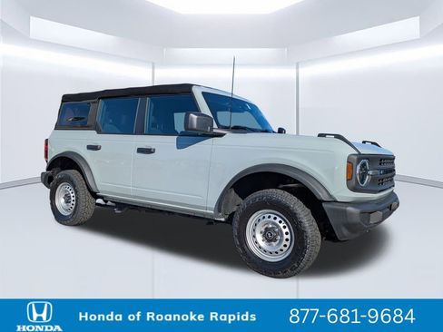 Used 2022 Ford Bronco 4-Door image 1