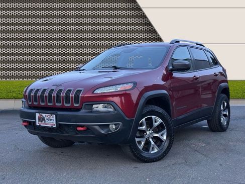 Used 2014 Jeep Cherokee Trailhawk w/ Technology Group image 4