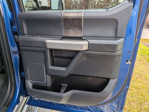 Used 2022 Ford F250 Lariat w/ Chrome Package image 31