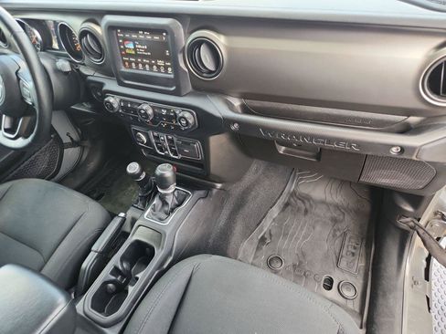 Used 2019 Jeep Wrangler Unlimited Sport S AWD/4WD image 27