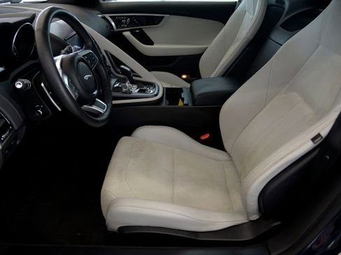 Used 2018 Jaguar F-TYPE Coupe image 15