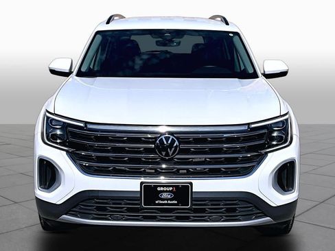 Used 2025 Volkswagen Atlas SE FWD image 4
