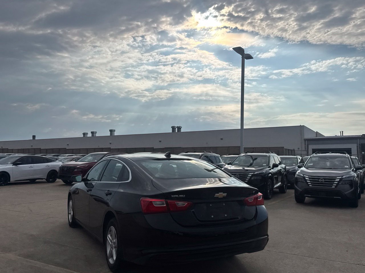 Used 2025 Chevrolet Malibu LT FWD image 19