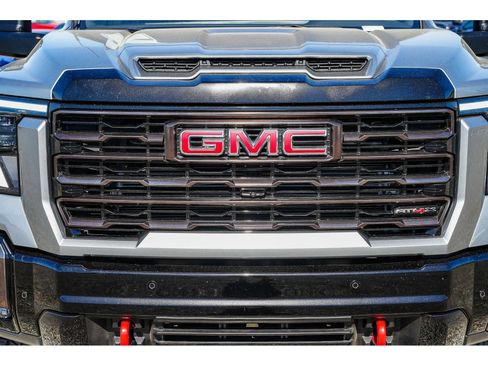 Used 2024 GMC Sierra 2500 AT4X AWD/4WD image 7