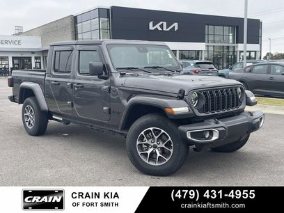 Used 2024 Jeep Gladiator Sport
