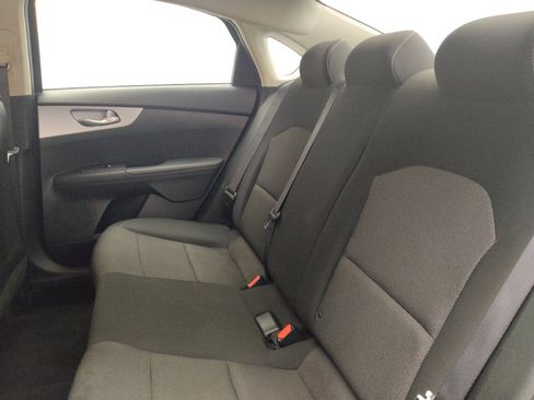 Used 2024 Kia Forte LXS FWD image 18