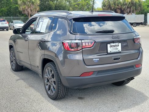 Used 2021 Jeep Compass Latitude FWD image 8