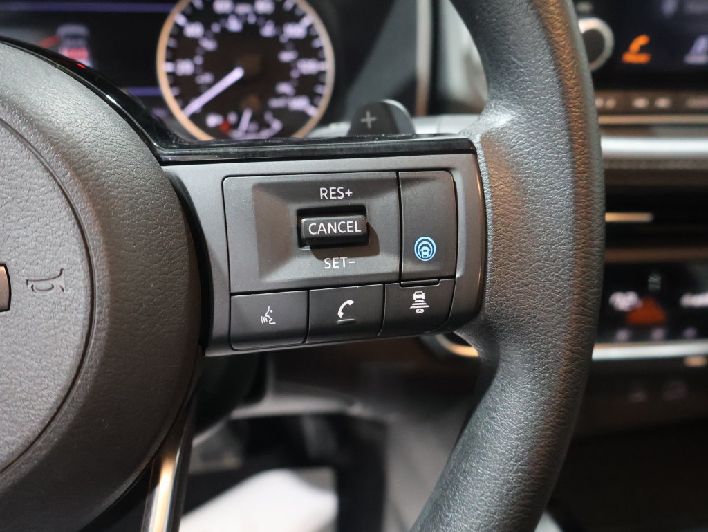 Used 2023 Nissan Rogue SV AWD/4WD image 37