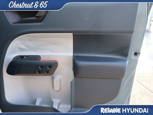 Used 2023 Ford Maverick XLT FWD image 11