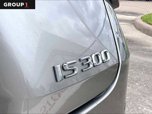 Used 2023 Lexus IS 300 w/ Comfort Package RWD image 28