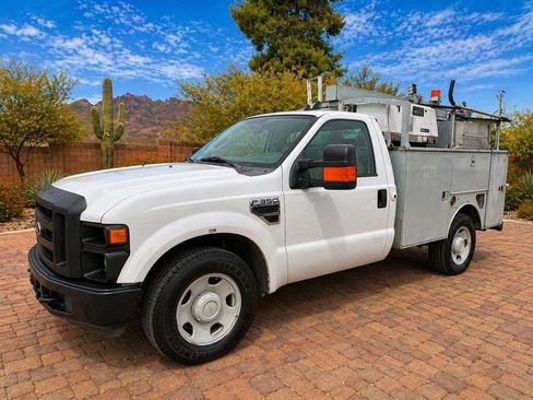 Used 2008 Ford F350 2WD Regular Cab Super Duty image 9